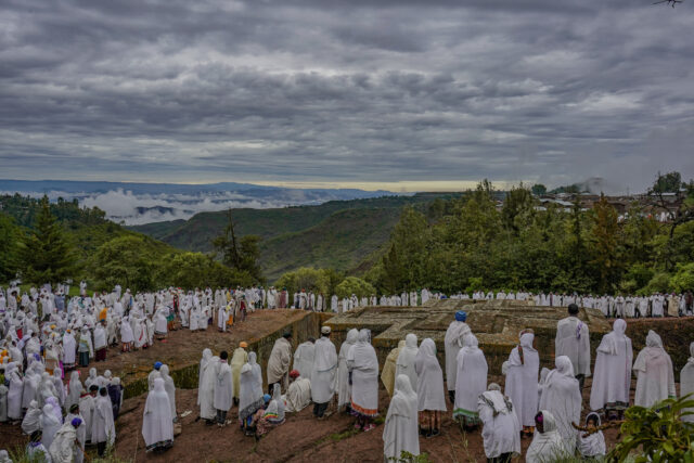 https://grandholidaysethiopia.com/wp-content/uploads/2018/09/Bet-Giorgis-Lalibela-640x427.jpg
