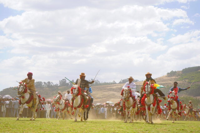 Surma : Ethiopia’s Untamed Beauty!